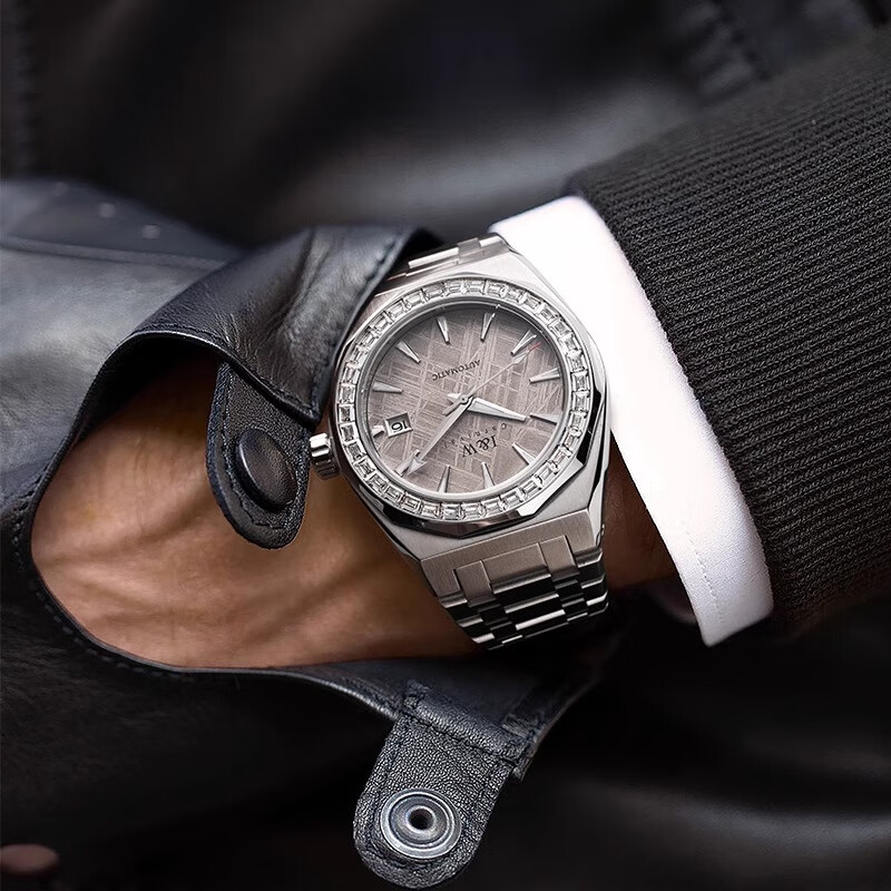 爱沃驰瑞士全自动进口机芯陨石美学50米防水机械表七夕生日礼物送男友 平圈雪花白|进口机芯