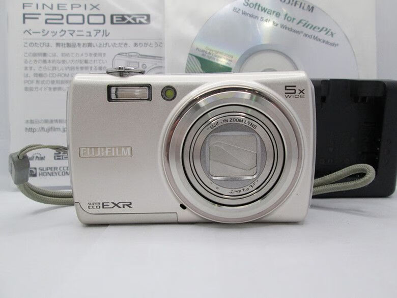 FUJIFILMZ10fd宾得 理光 奥林巴斯等ccd复古人像风景卡片机 富士f200 exr9新 套餐一