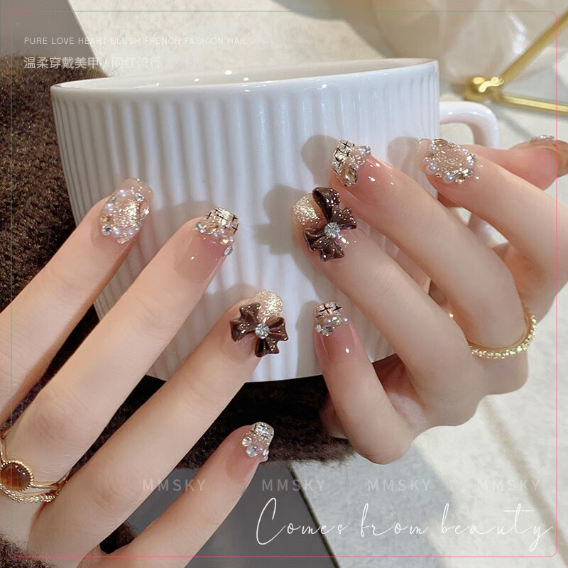 Albeville手工醒獅煙花2025年新款穿戴甲貓眼愛心短款精致美甲成品指甲貼片 小香風米白法式 1件 中長T S碼(適合70%人)