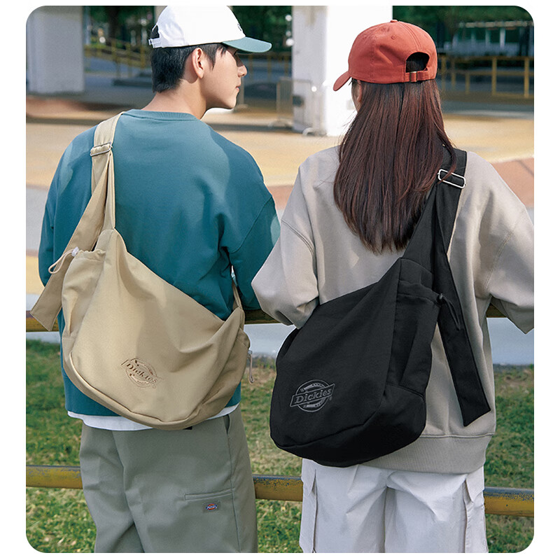 Dickies单肩包大容量斜挎包男女学生通勤运动骑行挎包户外旅行包饺子包 黑色