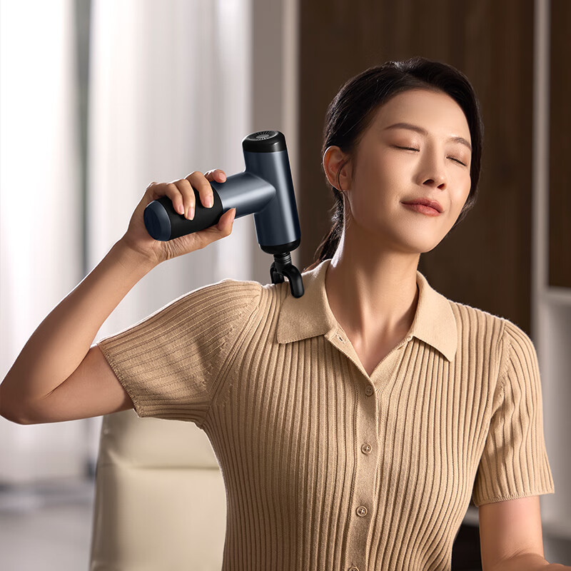 飞利浦（PHILIPS）筋膜枪按摩器 专业级全身肌肉放松按摩仪 运动家用健身肩颈腰腿经筋颈膜枪生日礼物送男女友父母 标配（轻量机身+强芯加强）