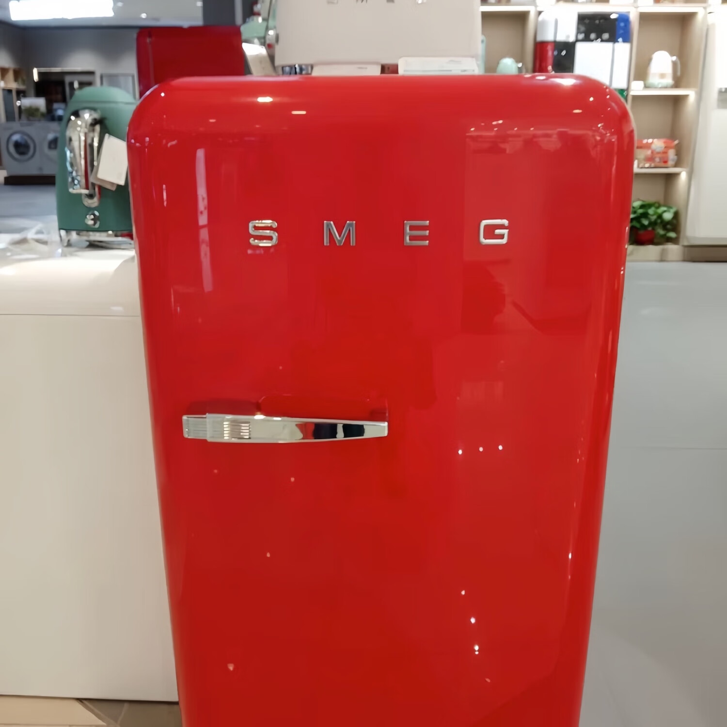 SMEGSMEG斯麥格FAB5黑色復(fù)古冰箱家用小型低分唄無(wú)霜單門(mén)冷藏網(wǎng)紅冰箱 魅族紅
