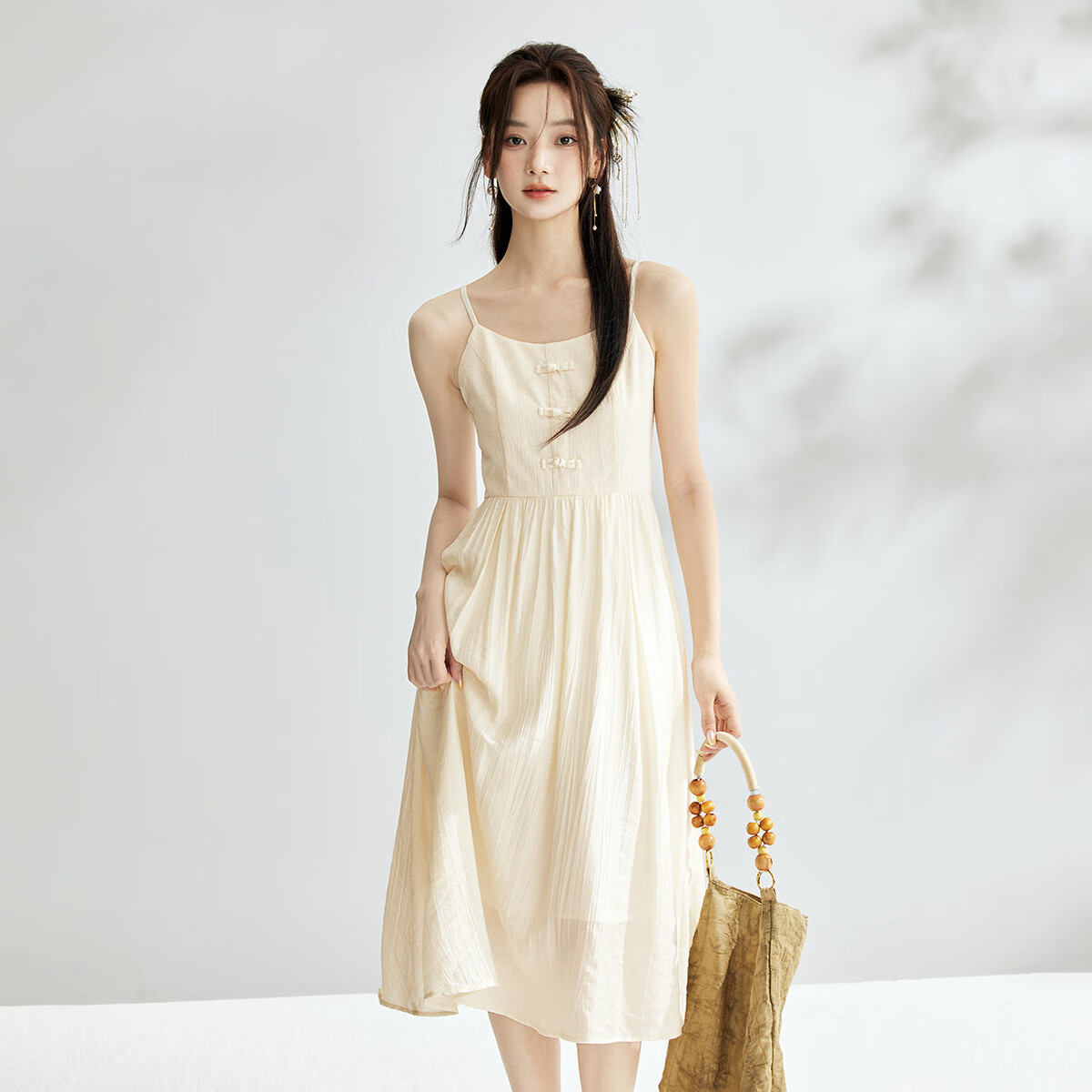 茵曼（INMAN）中式國風(fēng)盤扣女裝吊帶背心連衣裙2025夏季新品文藝高級(jí)氣質(zhì)A字裙 米杏色 XL