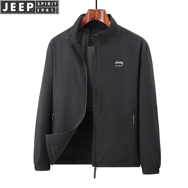 ���ڲ�����JEEP SPIRIT���ռп���ʿ�ﶬ�����аٴ��Լ��ɫ�������׻������з����� ��ɫ M