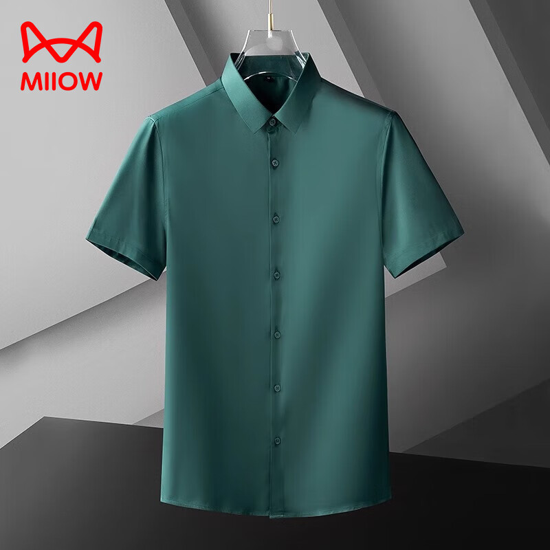 ���ڲ�����è�ˣ�MiiOW���������̳����ж����˿�߼��а�ɫ��������ְҵ��װ�ļ�������� ��ĸ�� M