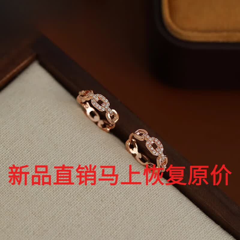 特玺18k玫瑰金色耳环轻奢通勤金耳扣2025新款秋冬小众微镶 金色通勤微镶耳扣