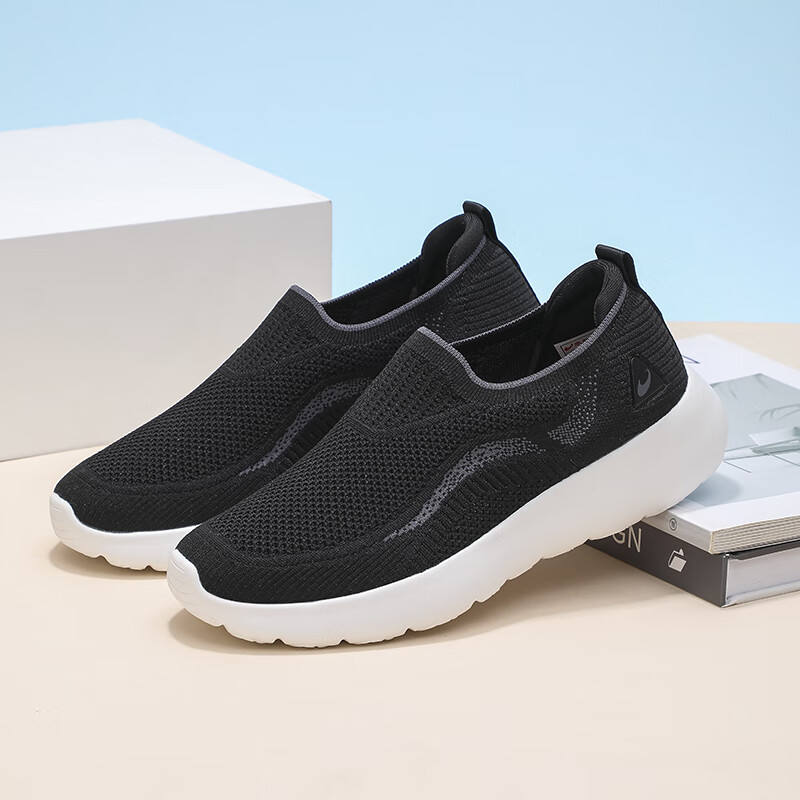 泰和源老北京布鞋男款2025新款夏季透气一脚蹬轻便网面情侣款休闲健步鞋 男款黑色 78911 44