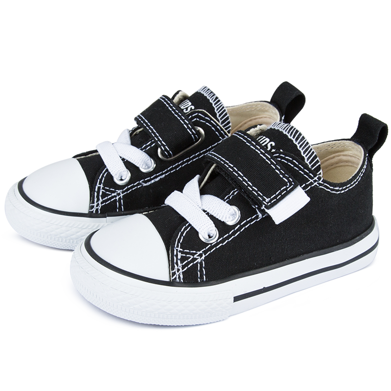 穿上“kids.ing”品牌儿童帆布鞋，让孩子越来越时尚