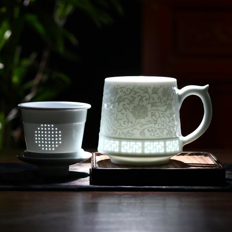 御嘉斋景德镇陶瓷杯玲珑瓷泡茶杯茶水分离办公杯带漏马克杯七夕礼物 好运连连 450ml【个人.企业均可定制，礼盒包装】