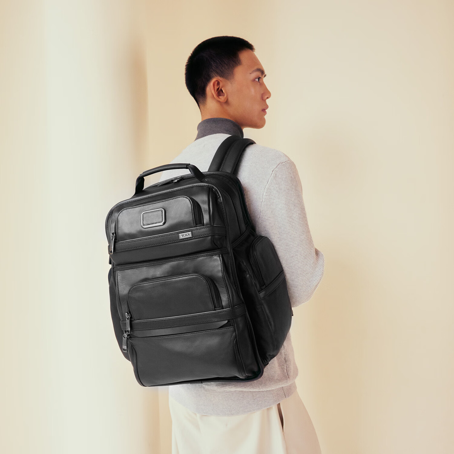 途明（TUMI）【1.5下市】TUMI/途明男士双肩包商务电脑包电脑包 黑色/09603580DL3