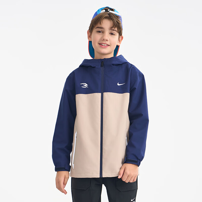 微信小程序、plus会员：NIKE3BRAND 耐克童装男女童连帽夹克2025春季户外休闲儿童外套