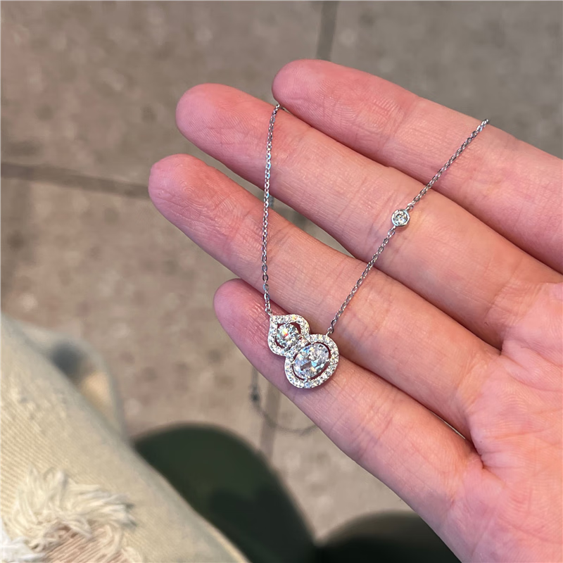 胖东来品质满钻葫芦女小众精致轻奢福禄吊坠设计感项饰 白金色葫芦项链 S