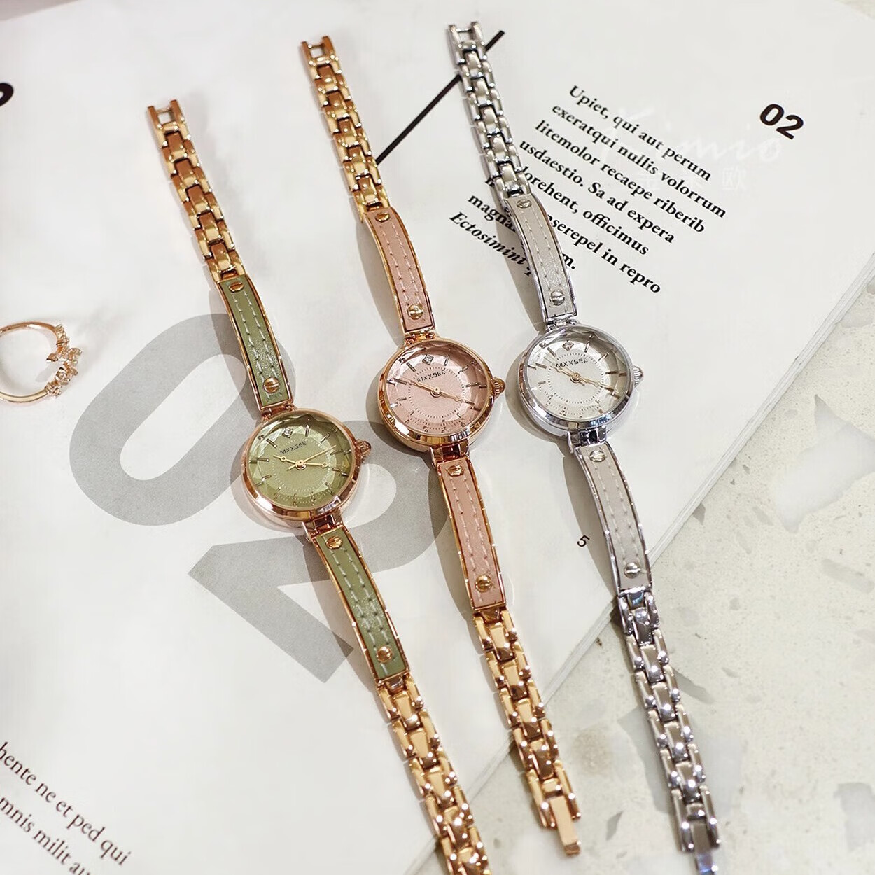 MXXSEE高级感小众轻奢时尚女表机械风石英表小巧精致手镯式学生新款礼物 高级灰(礼盒装)