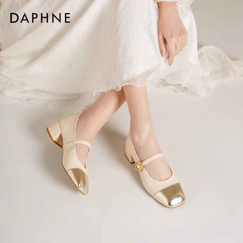 达芙妮玛丽珍女鞋2026春季新款气质花朵新中式拼色单鞋女粗跟高跟鞋JL 米金色【花朵搭扣】 跟高3.8cm 37