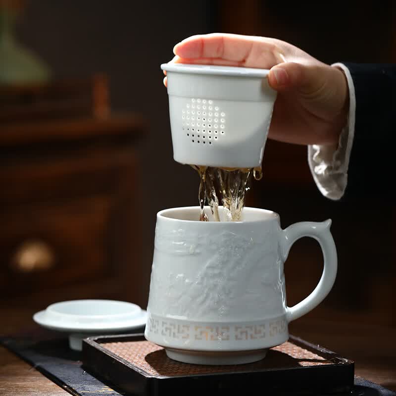 御嘉斋景德镇陶瓷杯玲珑瓷泡茶杯茶水分离办公杯带漏马克杯父亲教师礼物 千里江山图 450ml【个人.企业均可定制,礼盒包装】