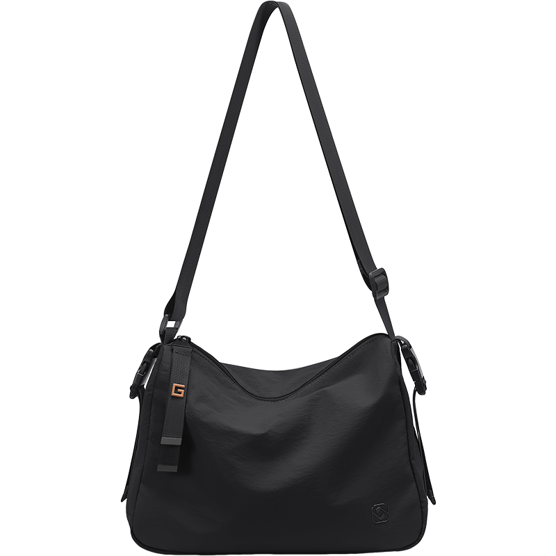 ߶GOLFʿбŮˮֻipadˮ˶