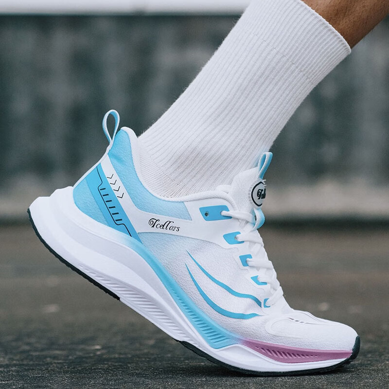 Tcellars超音速 男鞋运动鞋子男冬季新款入门跑鞋软底轻弹缓震碳板跑步鞋 活力蓝【加绒】 39