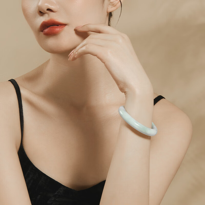 老庙翡翠手镯糯种淡绿烟云玉石镯子美人镯送妈妈女友生日情人节礼物 翡翠糯种淡绿手镯56#+国检证书