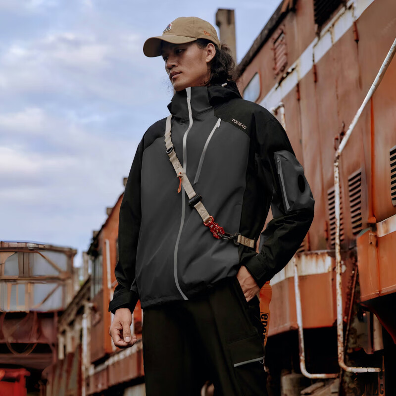 探路者（TOREAD）【新品】冲锋衣女春秋新款户外登山徒步防水防风透气保暖外套男 黑色 XS 100斤以下