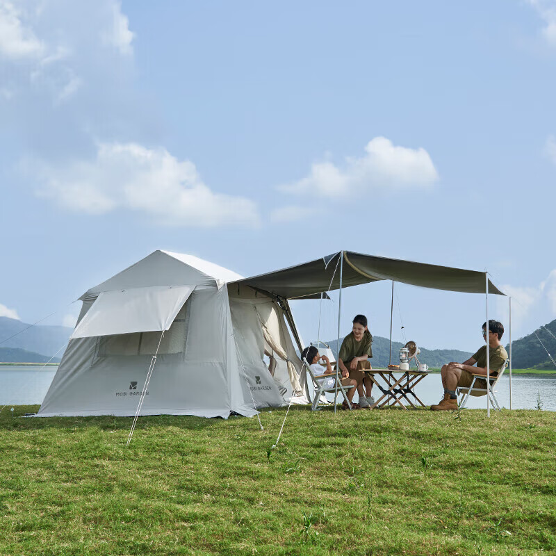 牧高笛（MOBIGARDEN）假日山居5.9帐篷 户外露营自动速开黑胶帐篷 NX23661011 晨雾白