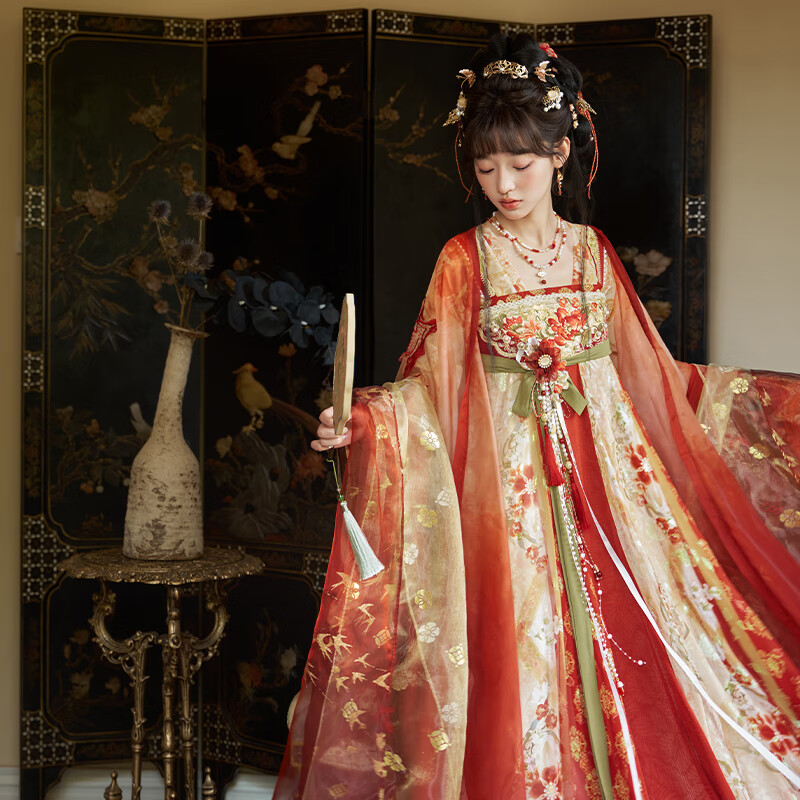 十三余小豆蔻兒[火樹銀花]對襟衫剪花刺繡吊帶齊胸裙唐制漢服女裝 四件套 S