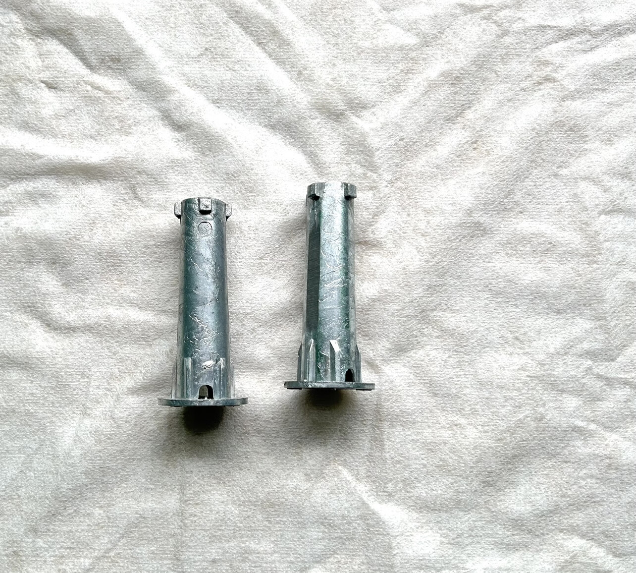 丽田适用宝马老款不带灯x1 x3 e83 f25 e84倒车镜轴 后视镜柱轴承转轴