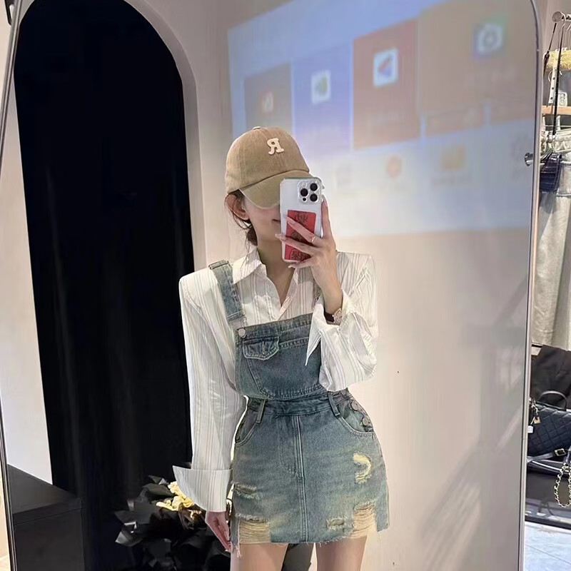浣伊背帶連衣裙女夏收腰包臀短裙2025早夏設(shè)計(jì)感破洞牛仔裙夏季時(shí)尚顯 做舊藍(lán) S