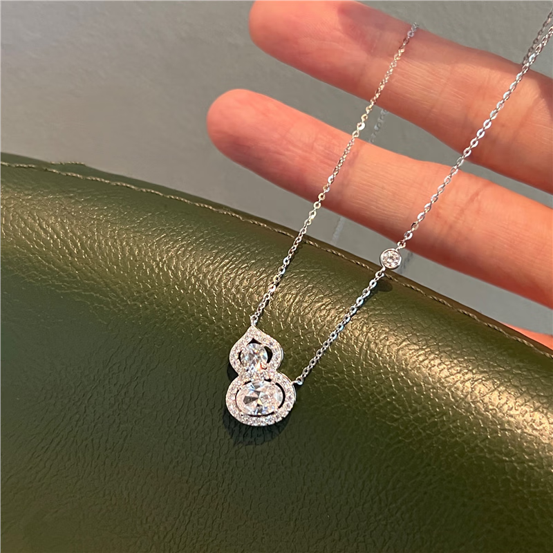 胖东来品质满钻葫芦女小众精致轻奢福禄吊坠设计感项饰 白金色葫芦项链 S
