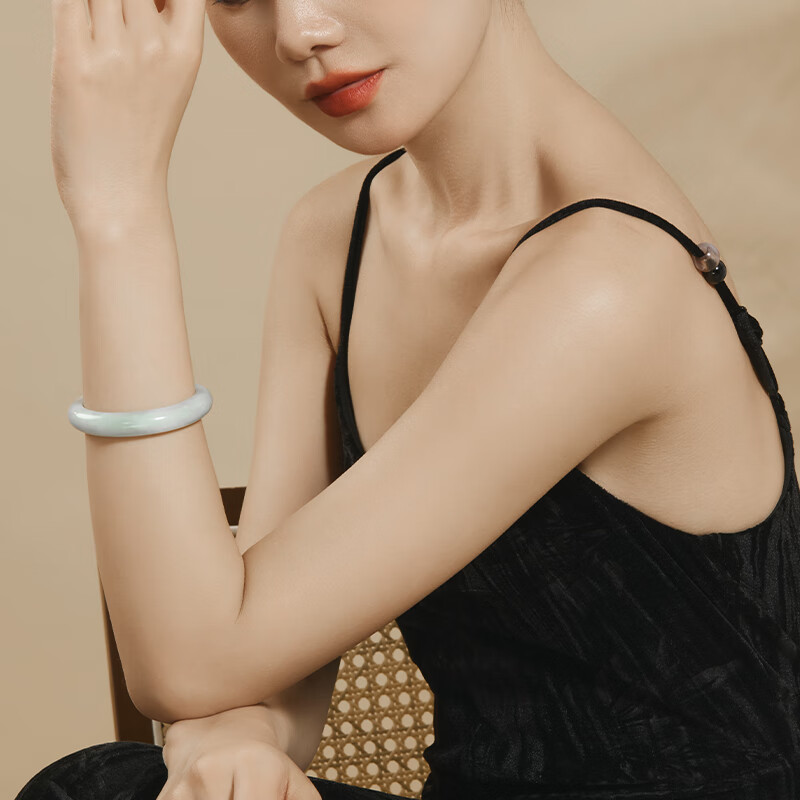 老庙翡翠手镯糯种淡绿烟云玉石镯子美人镯送妈妈女友生日情人节礼物 翡翠糯种淡绿手镯56#+国检证书