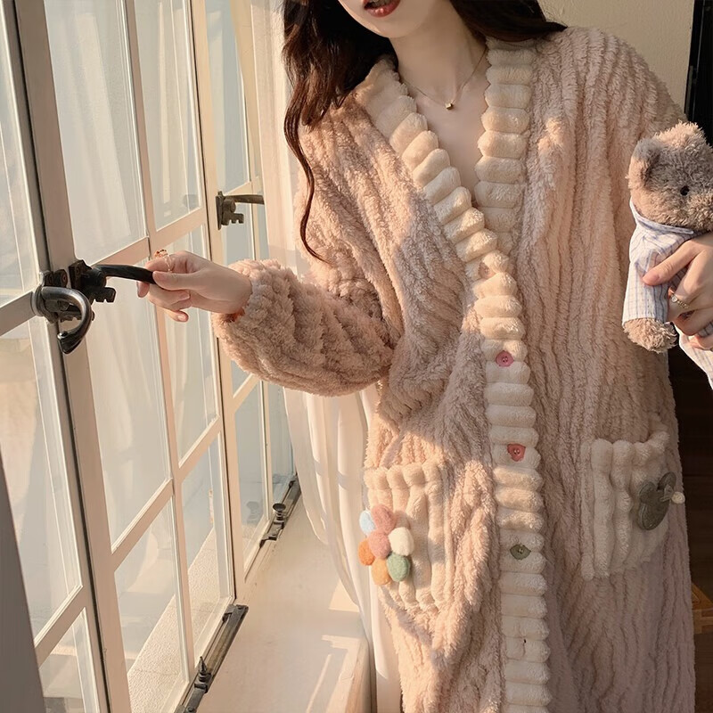 俞兆林珊瑚绒睡衣女秋冬新款可外穿甜美风开衫家居服加绒加厚保暖两件套 可爱粉 【加厚长款睡袍】 均码 【适合80-140斤】