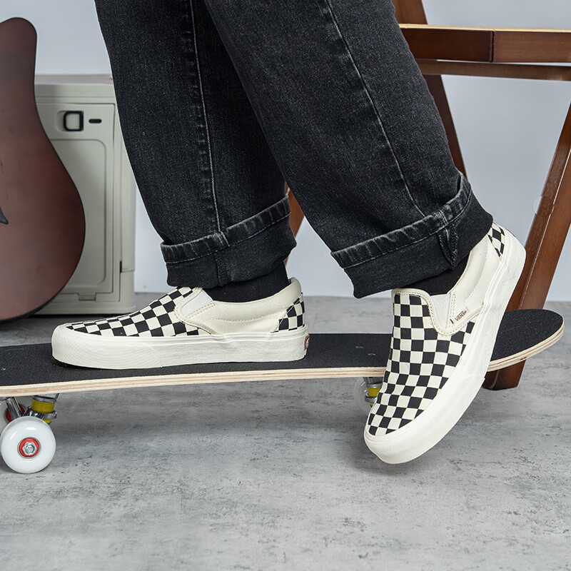 万斯范斯中性鞋Slip-On VR3低帮经典帆布鞋休闲鞋 一脚蹬 棋盘格 36.5