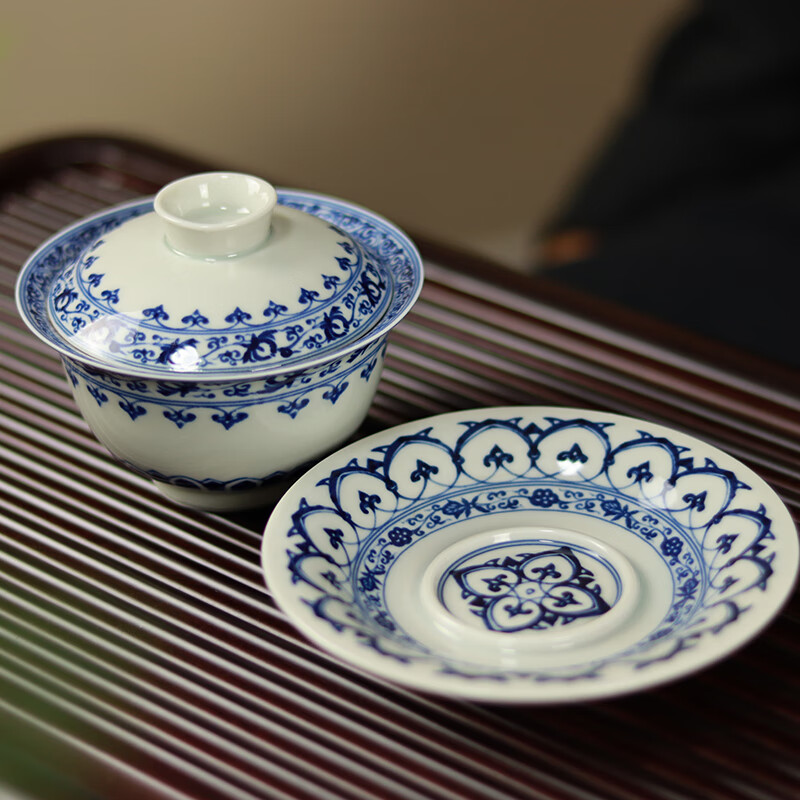 景德镇三才盖碗可悬停青花宝相泡茶碗陶瓷家用青花 青花珐琅彩仙鹤盖碗