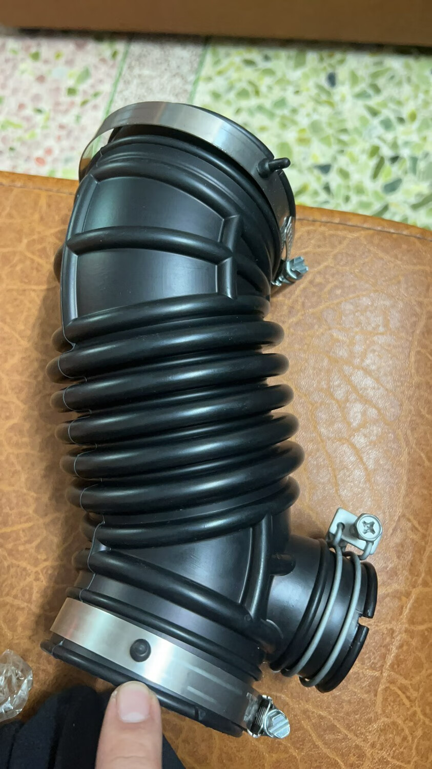 日產(chǎn)（NISSAN）適用于雷諾09-16科雷傲發(fā)動(dòng)機(jī)進(jìn)氣管空氣管諧振器壺節(jié)氣門(mén)軟管 發(fā)動(dòng)機(jī)進(jìn)氣軟管 全新