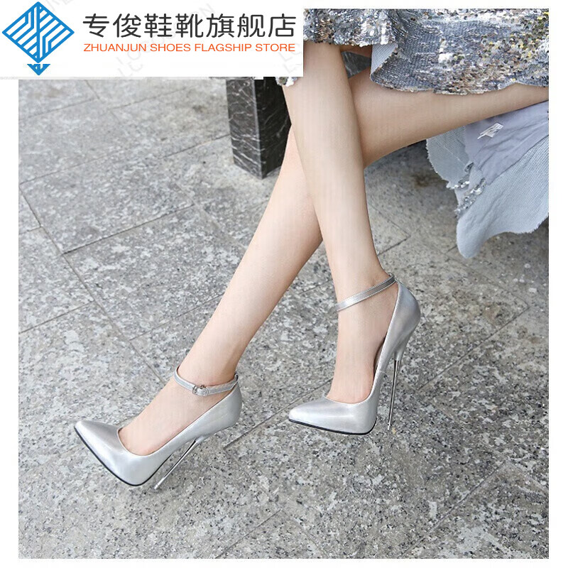 ?？∏槿じ吒瑐文镄愿凶冄b恨天高16cm金屬跟細(xì)跟超反串腕帶單鞋SM40 銀色 37偏大2碼