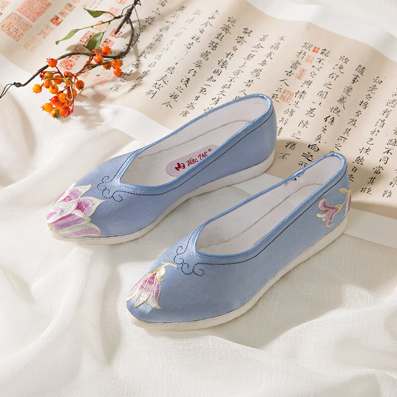 內聯(lián)升新品春季女千層底真絲玉蘭刺繡尖頭單鞋雙十一 蘭色 36