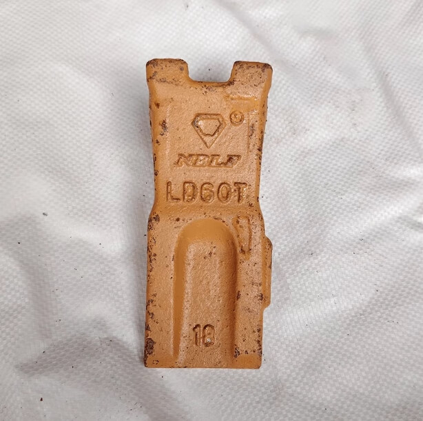 丽田钻石牌斗齿挖掘机sy55 60 75 85 95斗齿平齿岩石尖齿耐磨矿山 三