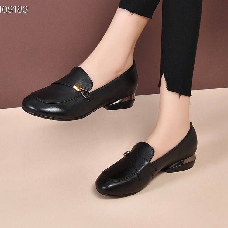 ����ޱ��ʽ���ž�������ЬŮЬ ��ɫ ���ֽſ��ű������Ĵ�һ�� 40