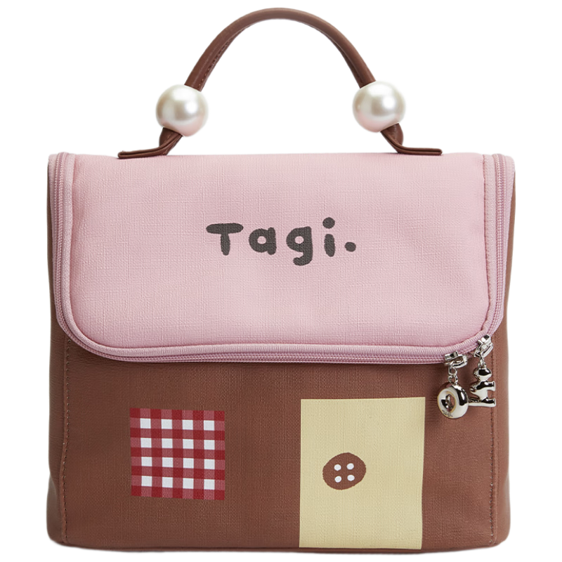 Tagi.����С���ӷ�ˮƤ�ʱ�Яϴ�������������ɰ���ױ�� ݮ�����