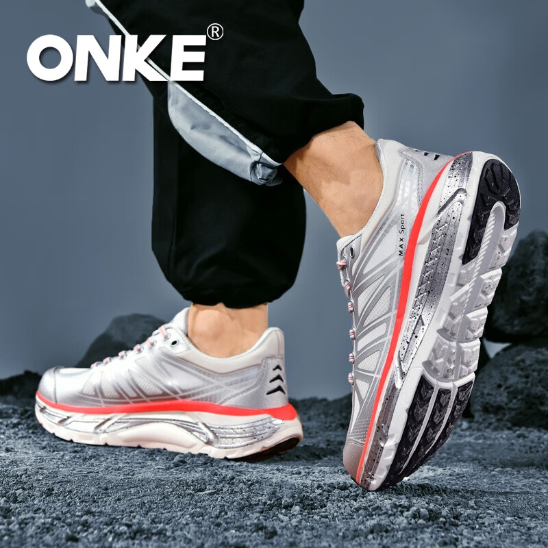 ���ڲ�����ONKE�¹�ŷ���˶�Ь�¿������Ь��Ь�������ЬŮЬ͸�������ܲ�Ь �Ǽʺ� ��Ů�� 44 149.9Ԫ