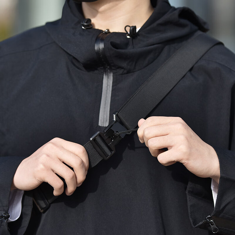 【厂家直供】斜跨包胸包轻便防泼水单肩包包 黑色 单包普通插扣款