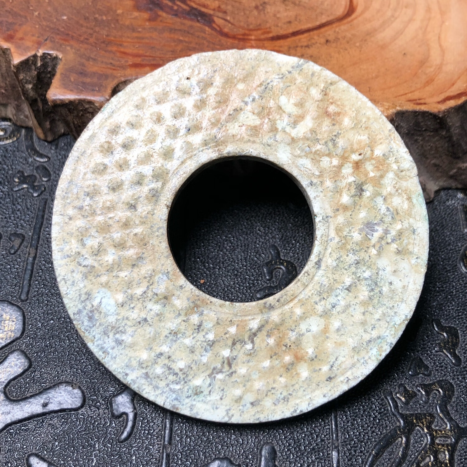 旧藏老物件高古战国和田老玉挂件鸡骨白水银沁铜沁乳钉纹玉璧古玩