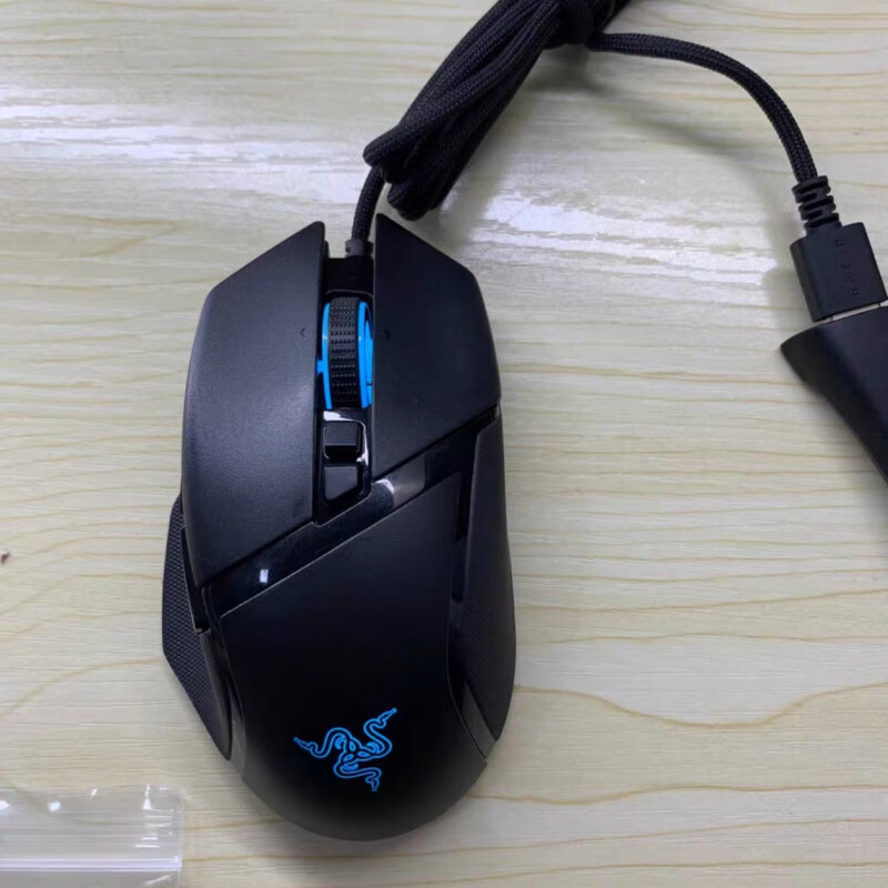 雷蛇（RAZER）原装Razer雷蛇幻彩RGB游戏吃鸡电竞专用滑鼠标 巴塞利斯V2幻彩鼠标--9新