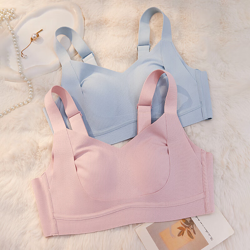 千奈美大码无痕内衣女大胸显小收副乳聚拢上托防下垂调整型文胸 经典黑 S (70BCD)