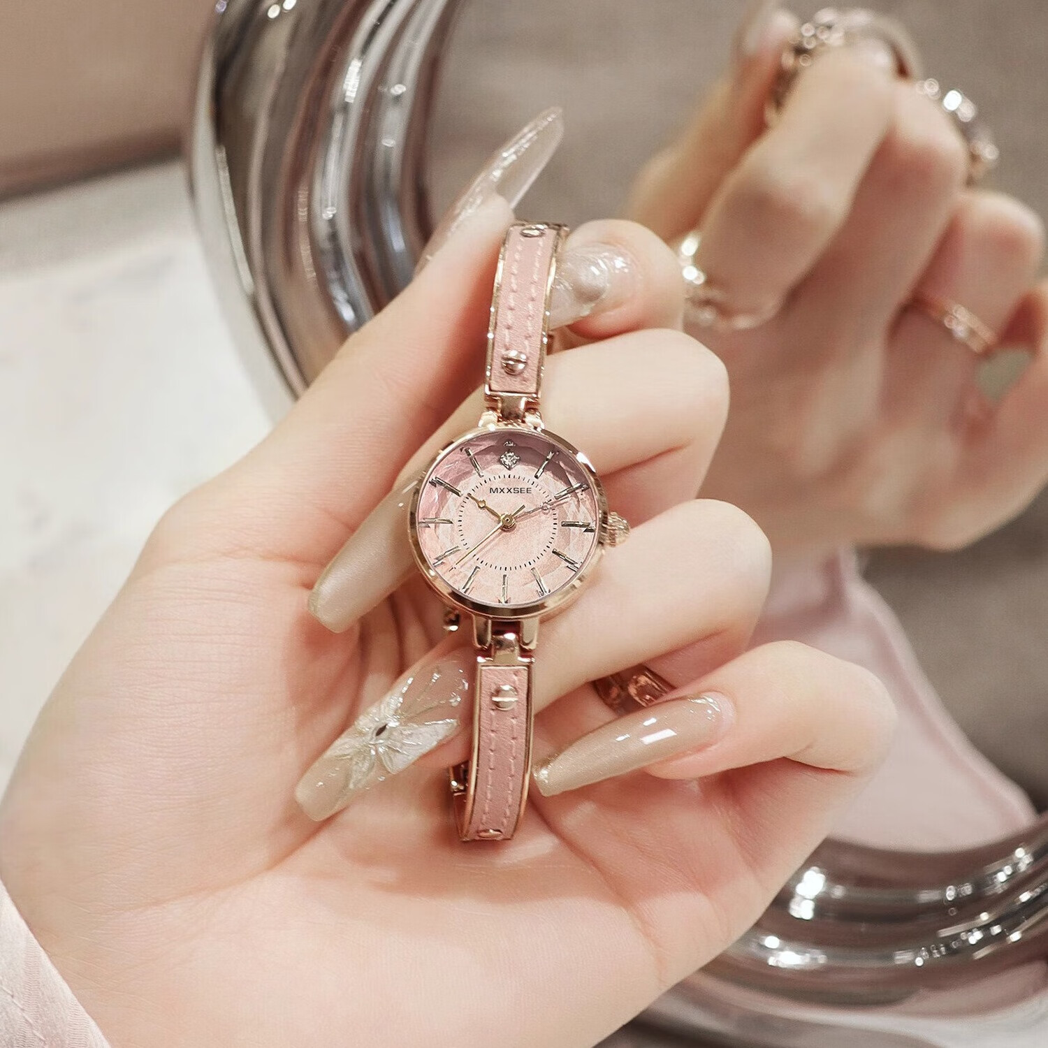 MXXSEE高级感小众轻奢时尚女表机械风石英表小巧精致手镯式学生新款礼物 高级灰(礼盒装)