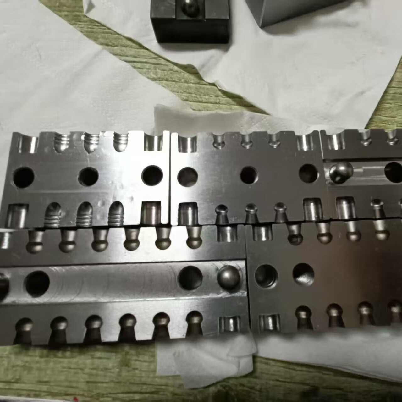 4.5/5.5/635漁具鉛墜模具蘑菇頭小米鉛?？苫?處12處精雕淬火火花 5.5 蘑菇/小米一出十二