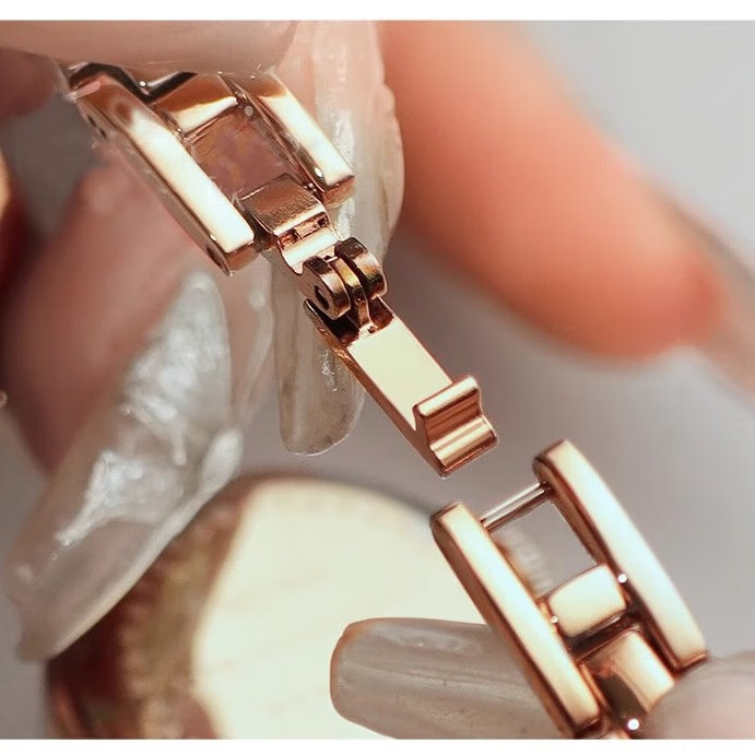 MXXSEE高级感小众轻奢时尚女表机械风石英表小巧精致手镯式学生新款礼物 高级灰(礼盒装)