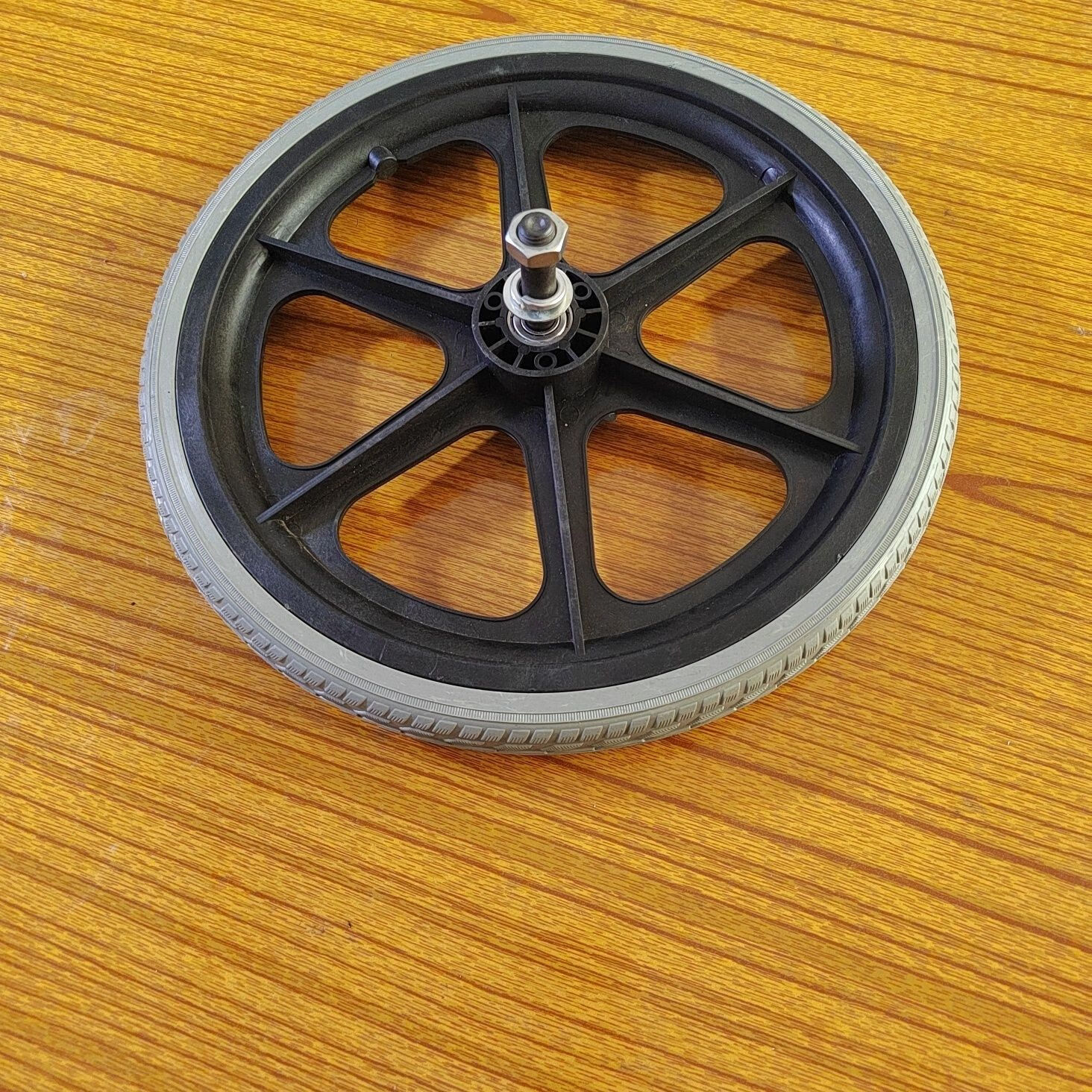 轮椅后轮12寸14寸16寸实心轮一体轮手动轮椅车实心轮配件轮子 灰色16