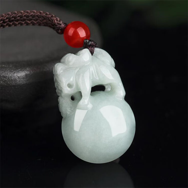 翡翠貔貅吊坠挂件钥匙扣男女翡翠玉佩缅甸玉石貔恘项链 有求必应吊坠