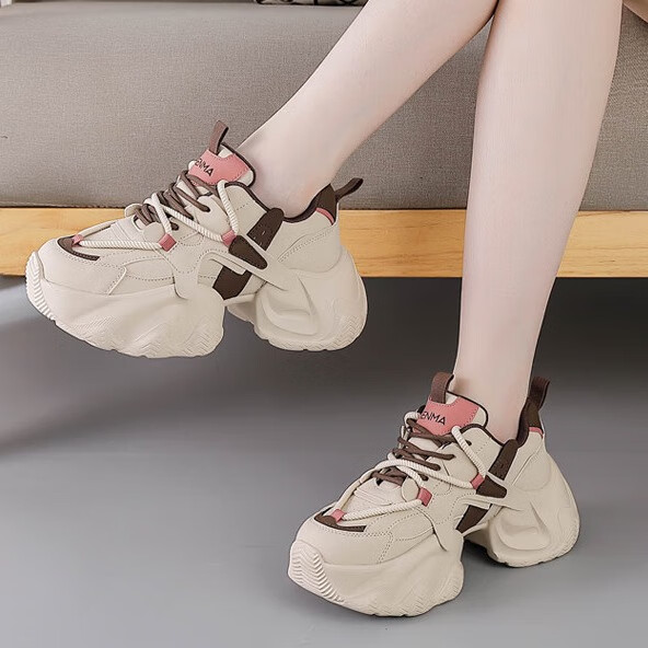 森馬女鞋秋季厚底老爹鞋女2025新款透气网面休闲鞋百搭增高运动鞋女 w574杏咖 37 (235mm)