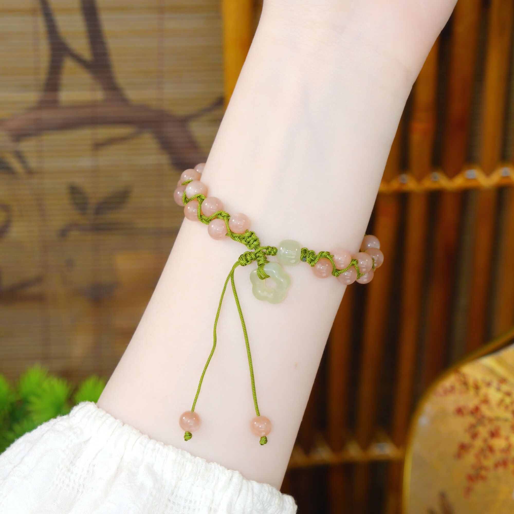 唐小福月光石编绳搭配和田玉梅花时尚古风编织手链 默认